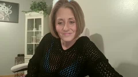 Snapshot of joliexx41 chatting on November 2025 09:58:01 PM Jolie online show from November 2025 09:58:01 PM