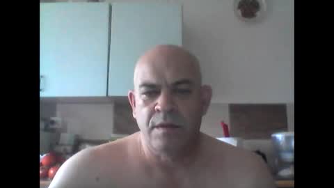 jolmasz30 online show from April 2026 03:42:02 PM