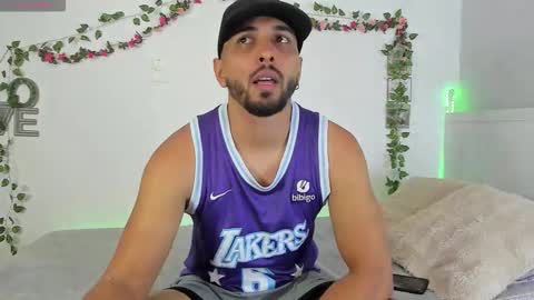 Snapshot of jon_bukowski chatting on November 2025 04:18:02 PM Jon online show from November 2025 04:18:02 PM