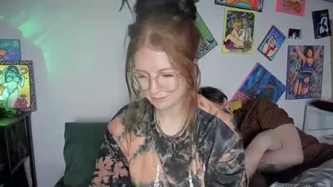 Snapshot of jonahandsarah chatting on December 2024 12:56:02 PM JONAH AND SARAH online show from December 2024 12:56:02 PM