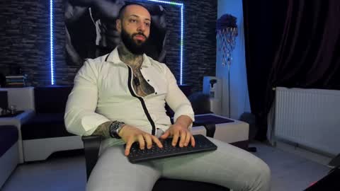 JonahHunt online show from February 2025 11:24:01 PM