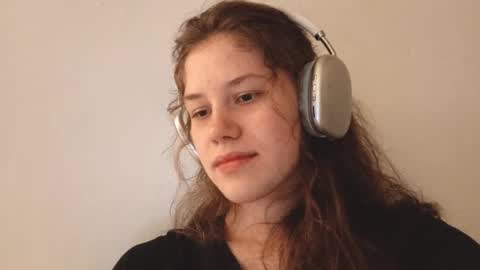 Snapshot of jonahilleary chatting on February 2026 09:51:02 AM Emily online show from February 2026 09:51:02 AM