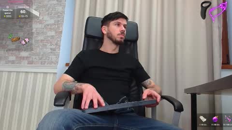 Snapshot of jonahshaw chatting on November 2025 05:27:02 AM JonahShaw online show from November 2025 05:27:02 AM