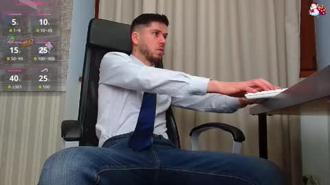 Snapshot of jonahshaw chatting on December 2025 05:45:02 AM JonahShaw online show from December 2025 05:45:02 AM