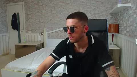 JonahShaw online show from June 2026 04:11:02 AM