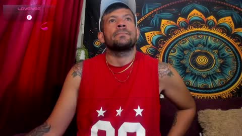 Snapshot of jonathan_rivers chatting on January 2025 02:08:02 PM Jonathan RiversNew online show from January 2025 02:08:02 PM