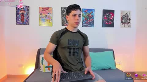 Instagram jonathanfit14 online show from November 2025 09:30:02 PM