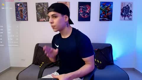 Instagram jonathanfit14 online show from May 2026 09:00:01 PM