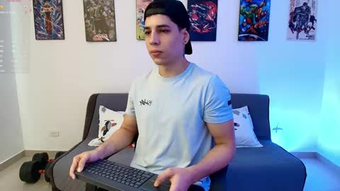 Instagram jonathanfit14 online show from May 2026 09:23:01 PM