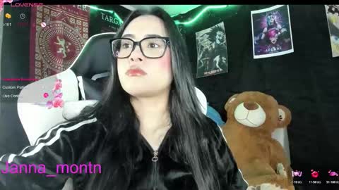 Snapshot of jonathanrwick chatting on November 2025 02:54:02 AM Janna online show from November 2025 02:54:02 AM