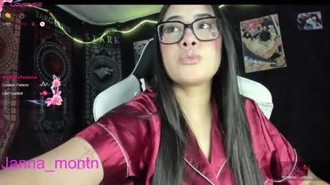 Snapshot of jonathanrwick chatting on November 2025 03:49:02 AM Janna online show from November 2025 03:49:02 AM