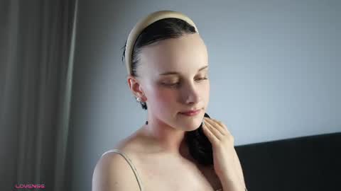 Snapshot of jonnienita chatting on July 2026 12:33:01 PM Alice online show from July 2026 12:33:01 PM