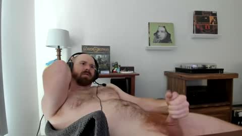 Snapshot of jonnlulz chatting on January 2025 10:21:01 PM Jon online show from January 2025 10:21:01 PM