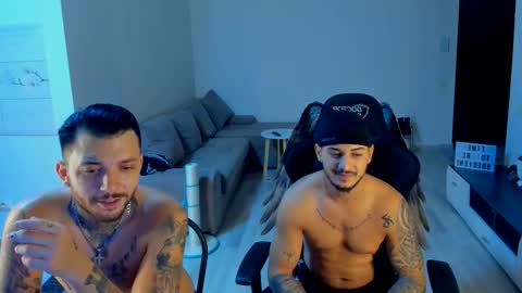 jonnyporn1 online show from November 2025 10:52:01 PM