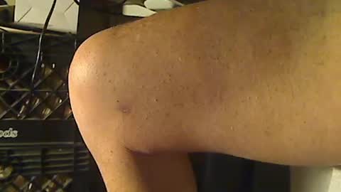 Snapshot of jonr2100 chatting on February 2026 07:09:02 AM Jon online show from February 2026 07:09:02 AM