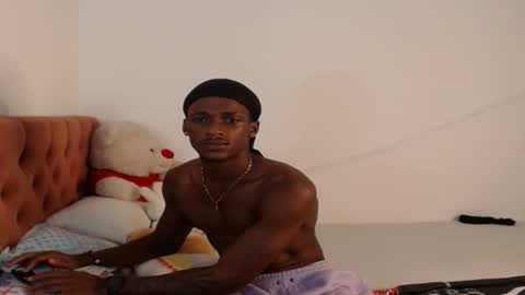 Jordan Moreno  online show from January 2026 10:25:01 PM