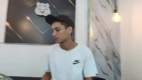 jordanandandrew online show from November 2025 09:05:02 PM