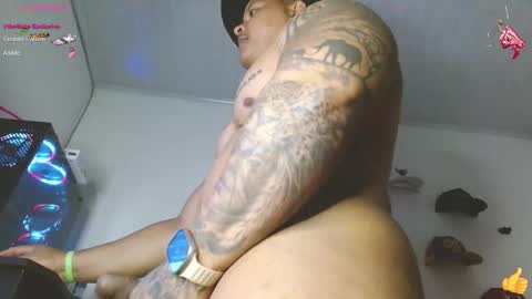 Snapshot of jordann_black_bigcock_ chatting on December 2024 02:42:01 AM online show from December 2024 02:42:01 AM