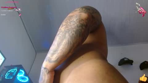 Snapshot of jordann_black_bigcock_ chatting on January 2025 07:03:01 PM online show from January 2025 07:03:01 PM
