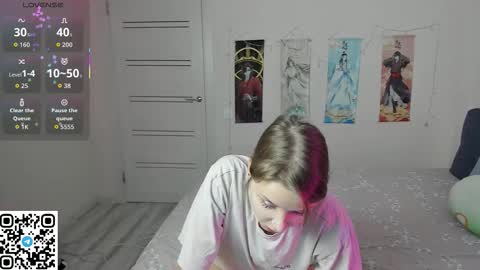 Mila online show from November 2025 08:08:02 PM