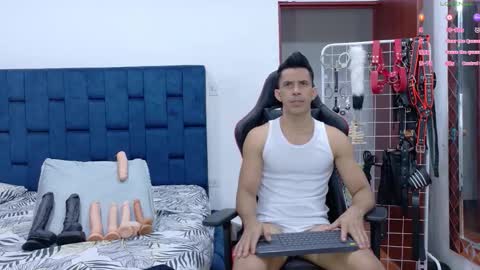 jose_rumbero91 online show from January 2026 11:25:01 PM