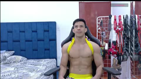 jose_rumbero91 online show from April 2026 01:51:02 PM