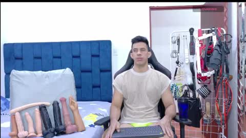 jose_rumbero91 online show from May 2026 11:59:02 AM