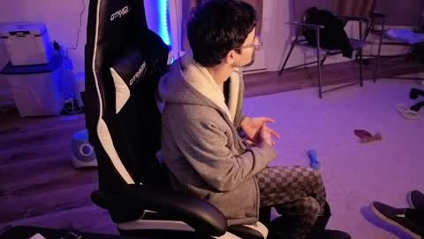 Josef online show from March 2026 04:12:02 AM