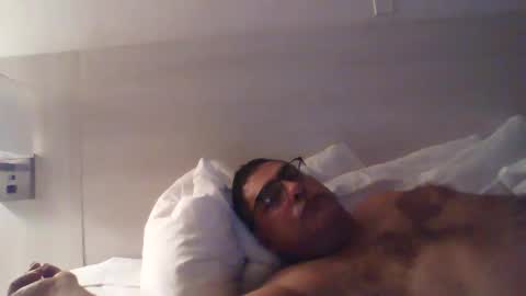 Snapshot of josehosebb chatting on December 2024 02:24:01 AM josehosebb online show from December 2024 02:24:01 AM