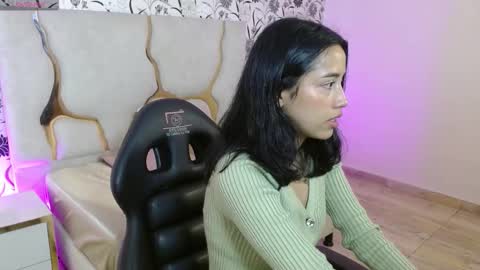 Joselyn  online show from March 2026 12:00:01 PM