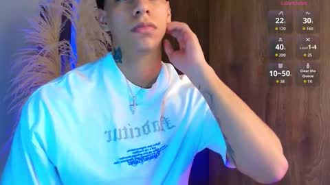 Snapshot of josep_davies chatting on October 2025 10:07:02 PM Josep online show from October 2025 10:07:02 PM