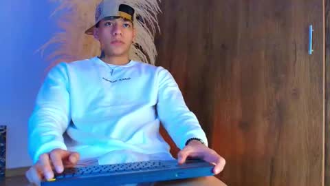 Snapshot of josep_davies chatting on October 2025 07:42:02 PM Josep online show from October 2025 07:42:02 PM