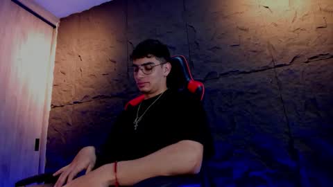 Snapshot of joseph__boy chatting on November 2025 11:44:02 AM JOSEPH online show from November 2025 11:44:02 AM