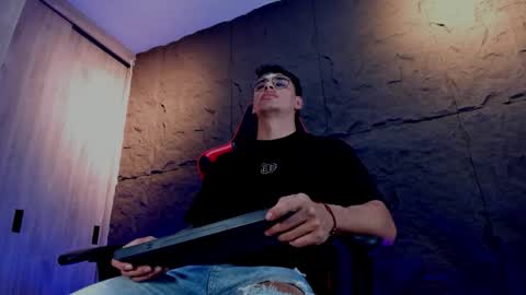 JOSEPH  online show from November 2025 11:09:01 AM