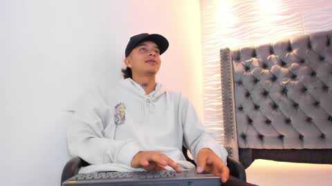 joseph_vans online show from April 2026 03:31:02 AM