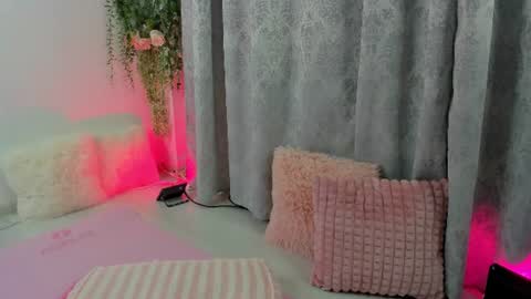 Snapshot of josephinemoon chatting on July 2026 01:07:02 PM Josephine online show from July 2026 01:07:02 PM