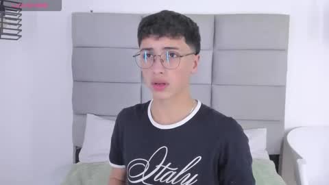 Snapshot of joshclaarktt chatting on March 2026 04:04:02 AM Josh online show from March 2026 04:04:02 AM