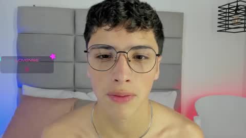 Snapshot of joshclaarktt chatting on March 2026 04:18:01 AM Josh online show from March 2026 04:18:01 AM