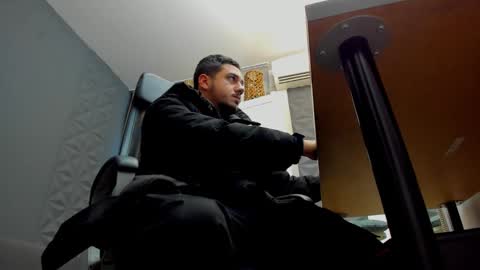 JoshKnight online show from October 2025 04:46:02 AM