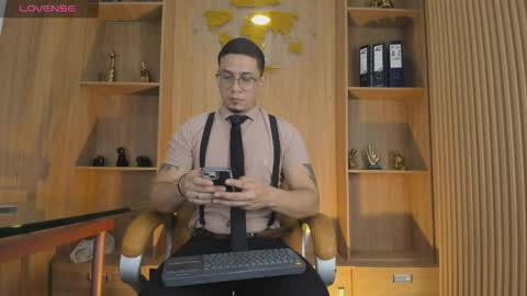 joshmiller___ online show from May 2026 06:50:02 PM