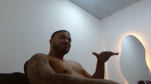 joshuadanielss online show from April 2026 05:45:02 AM