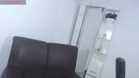 Snapshot of jositarousell chatting on February 2025 09:38:02 PM Josita rousell INSTAGRAM majoestupy online show from February 2025 09:38:02 PM