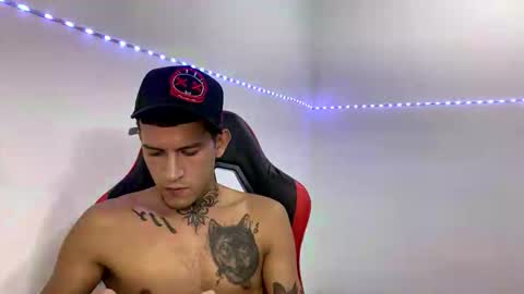 josue_linares online show from October 2025 10:05:02 AM