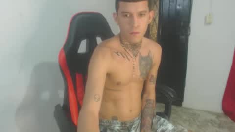 josue_linares online show from November 2025 12:45:02 AM