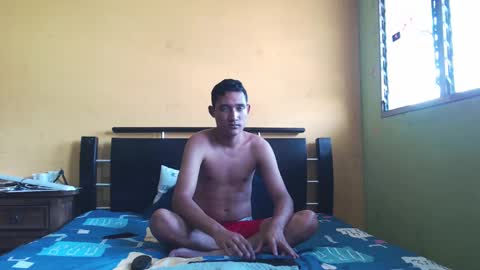 Snapshot of josue_skinny chatting on December 2024 07:56:02 PM JOSUE online show from December 2024 07:56:02 PM