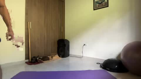 Im Jouliano online show from May 2026 03:09:02 PM