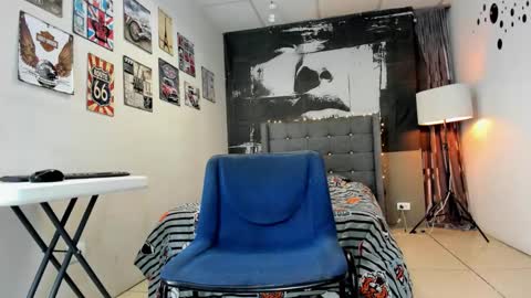 Snapshot of jouls_ chatting on March 2026 07:58:01 AM jouls_ online show from March 2026 07:58:01 AM