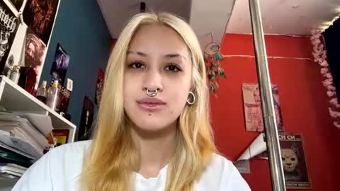 Snapshot of jovanlariccia chatting on July 2026 03:56:02 AM Kimie is here online show from July 2026 03:56:02 AM