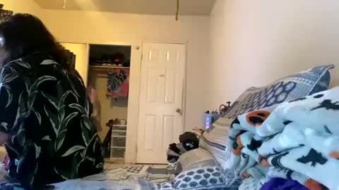 Joy3100 online show from October 2025 06:48:01 AM