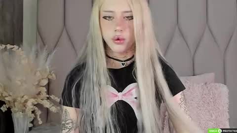 Joy Barker online show from November 2025 01:55:02 PM